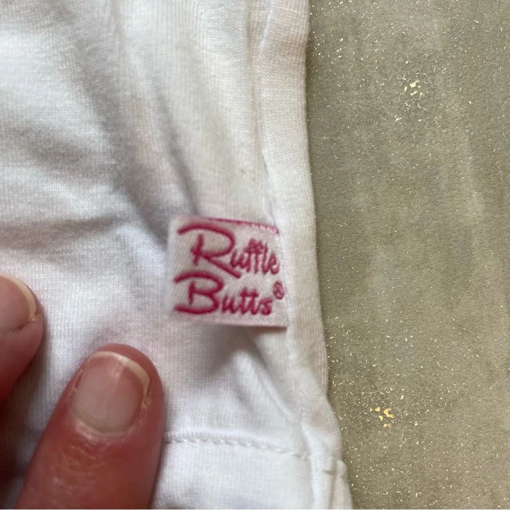 NWT RuffleButts White Long Sleeve Bodysuit with Peter Pan Collar, girls 3-6M